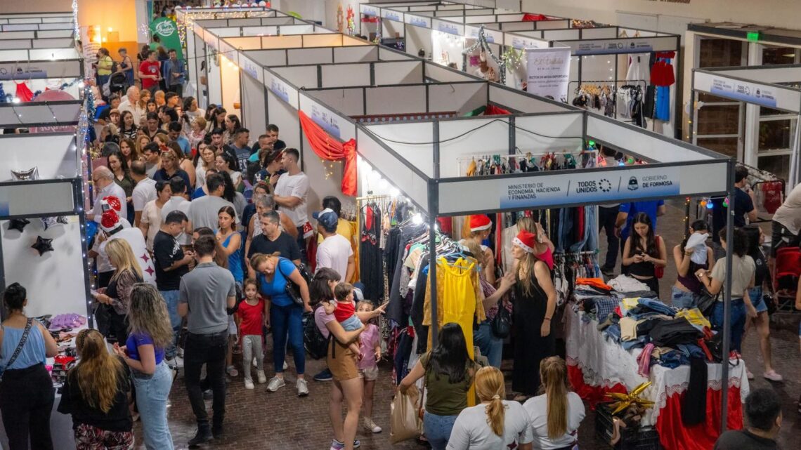 Vuelve la “Gran Feria Navideña” al Paseo Costanero capitalino