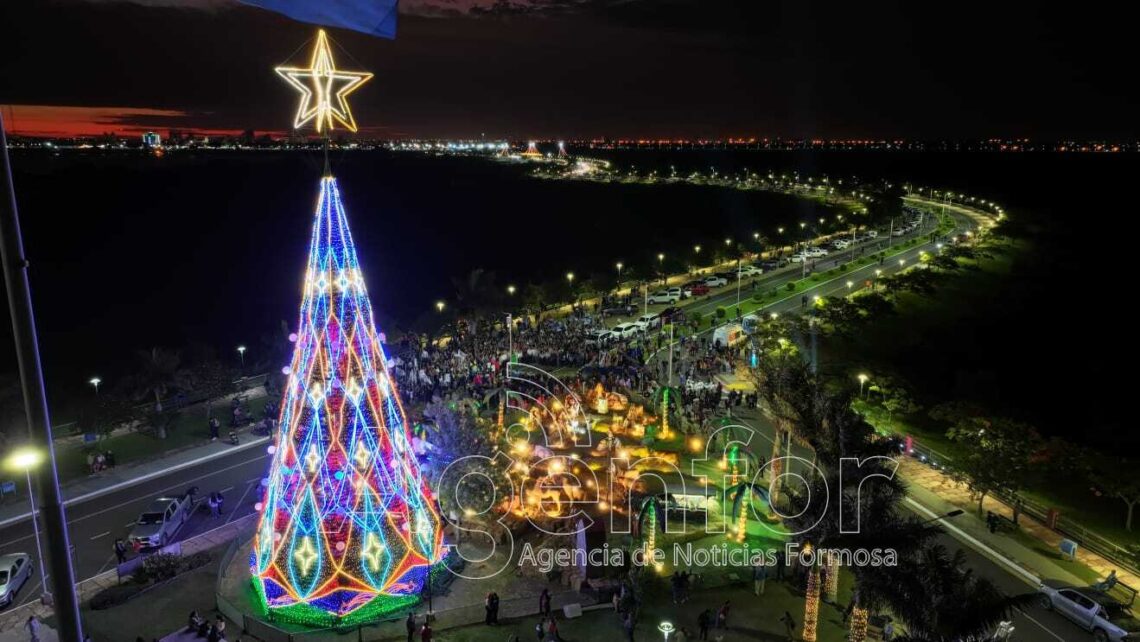 El gobernador Insfrán habilitó la edición 2024 de “Formosa Brilla”