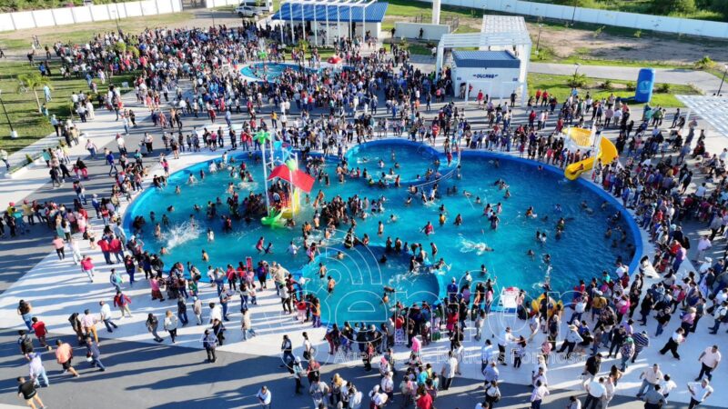 Insfrán inauguró el Parque Acuático Miguel Ángel “Negro” Medina en Las Lomitas