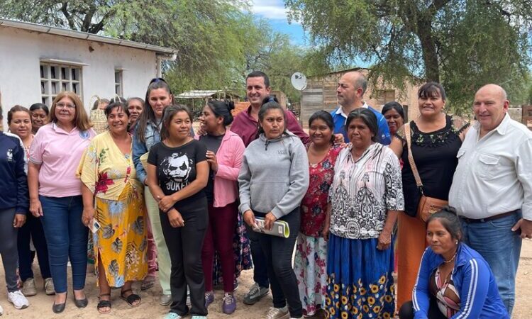 Visita del Vicegobernador a las comunidades originarias de Cacique Coquero y Campo del Cielo