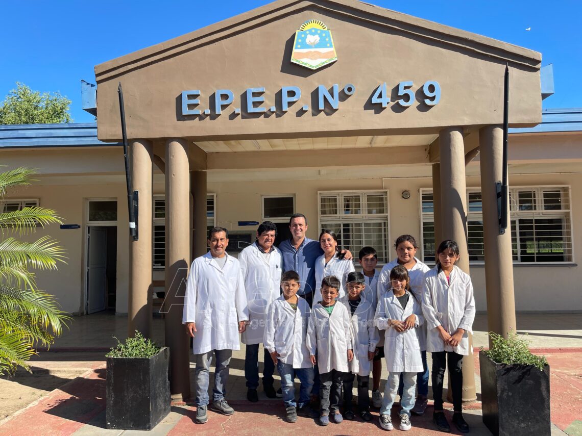 Vecinos de parajes de la RN 86 agradecieron al Vicegobernador por las obras en camino vecinal: “Significa mucho”