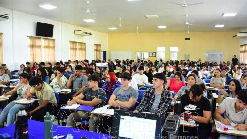 Dio inicio el Curso Básico Introductorio 2025 en la Universidad Provincial de Laguna Blanca