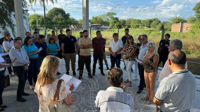 Más techos azules: Recorren nuevas obras educativas próximas a ser inauguradas