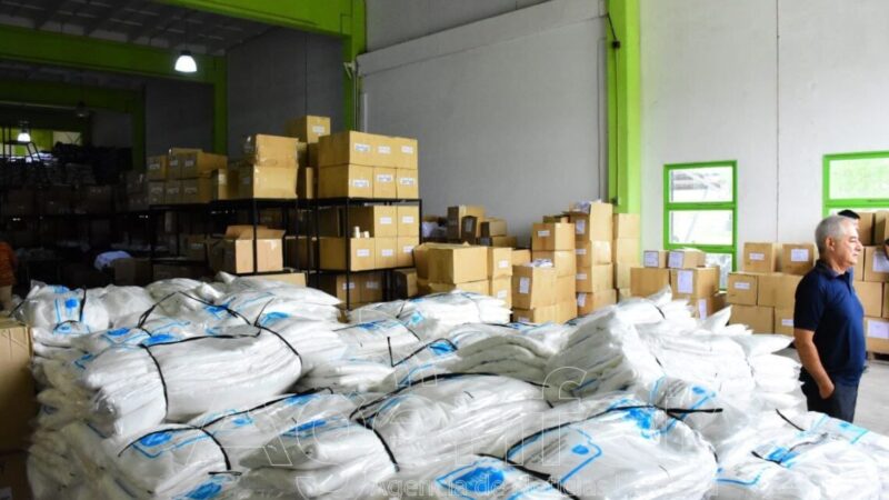 FONTEX inició la entrega de guardapolvos a los centros de distribución de Capital e interior