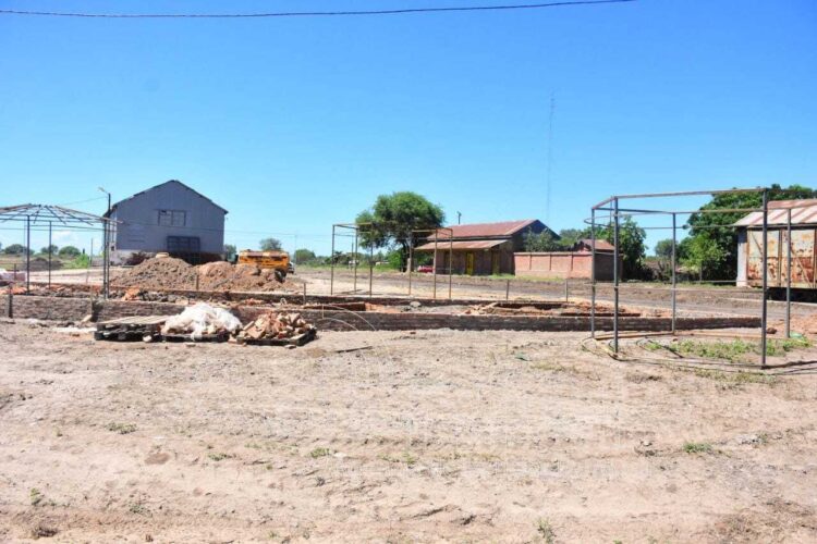 En Pirané se inició la obra para recuperar la ex estación del ferrocarril