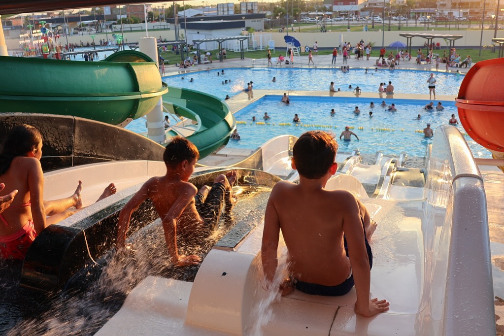 Más de 25 mil niños disfrutaron de las colonias de vacaciones gratuitas