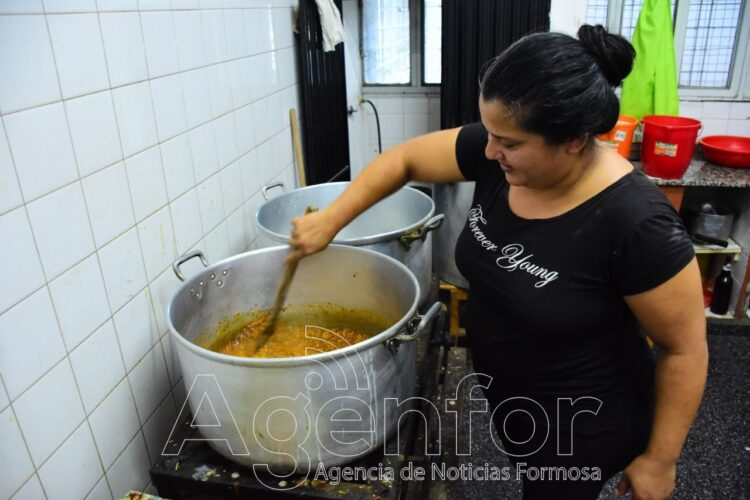 El servicio de comedor tiene entre 60 y 80 asistentes en la EPEP N° 501