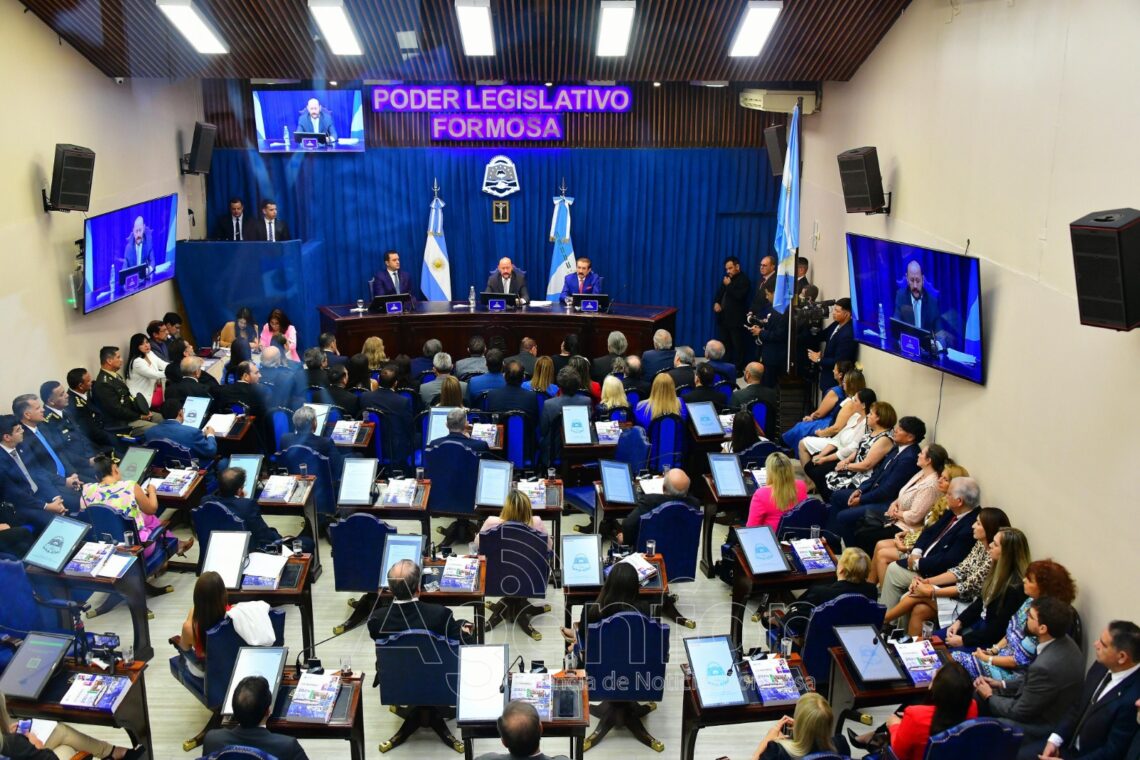 El gobernador Insfrán abrió las sesiones ordinarias de la Legislatura