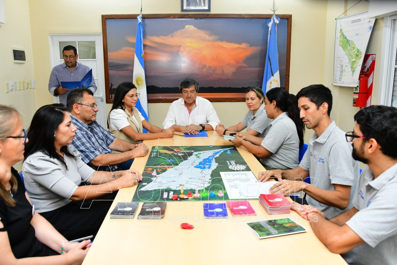 Firmaron convenio por el cual el juego Desafío Formosa llega a las escuelas