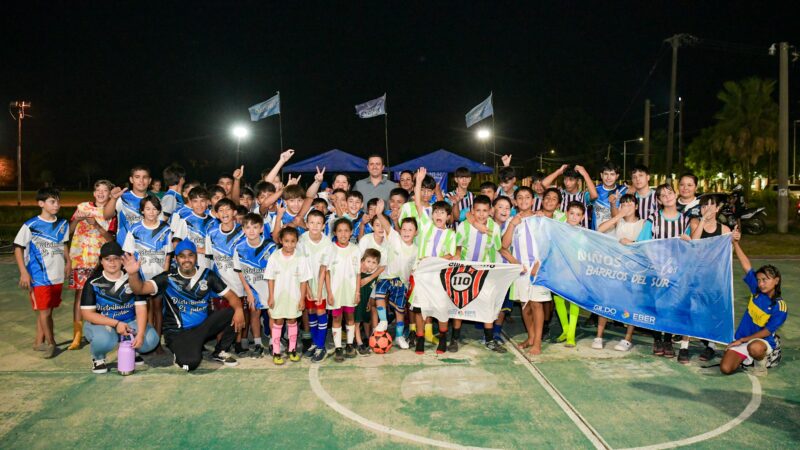 El Vicegobernador visitó a vecinos del barrio Virgen del Carmen