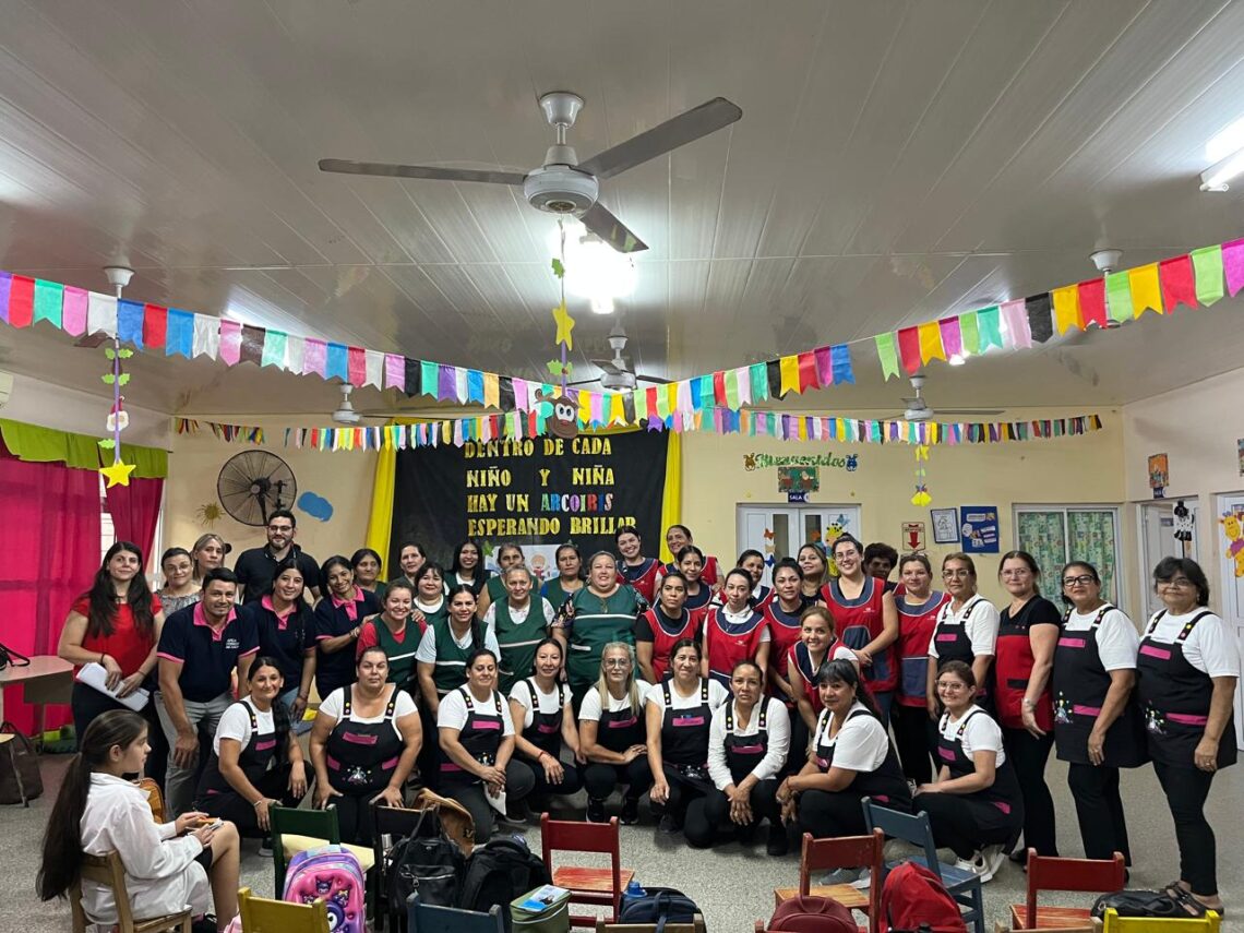 Capacitación continua para el personal de los Centros de Desarrollo Infantil en protección infantil