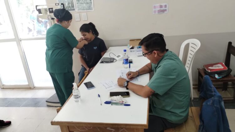Se realizó una jornada de salud para estudiantes secundarios de Villa Escolar