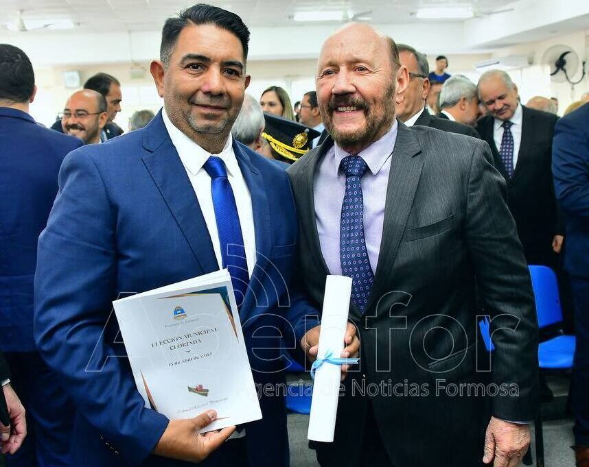 Insfrán encabezó la entrega de diploma al intendente electo de Clorinda