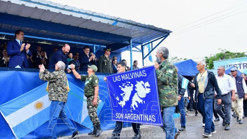 El gobernador Insfrán encabezó el acto central en homenaje a excombatientes y veteranos de Malvinas