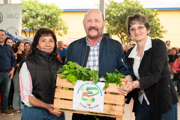 Insfrán saludó a los trabajadores en su día