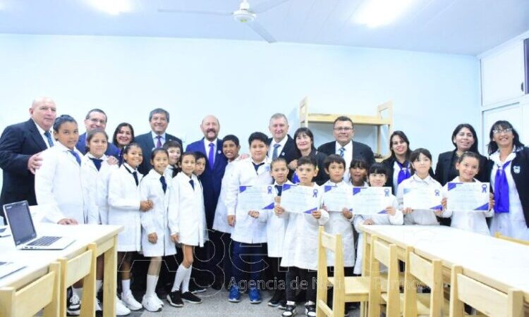 Beneplácito por la entrega de dos nuevas unidades educativas en Herradura