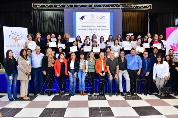 Celebraron el egreso de 40 nuevos Acompañantes Terapéuticos con Orientación en TEA