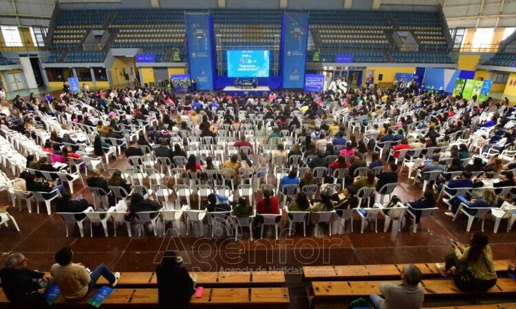 Alrededor de 2400 personas participaron de una jornada sobre autismo en el Estadio Cincuentenario