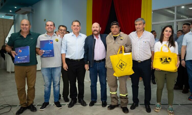 Insfrán reivindicó el rol del Estado y fustigó medidas de Milei en contra de los trabajadores