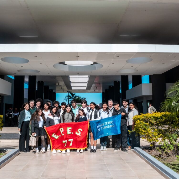 Siguen las visitas de estudiantes secundarios al Polo Científico, Tecnológico y de Innovación