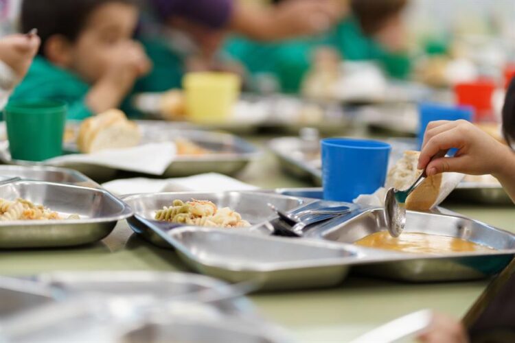 Servicio nutricional activo en escuelas de la provincia durante el receso invernal