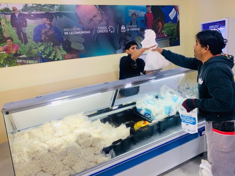 Comenzó un nuevo mes de entrega de bolsones del Plan Nutrir