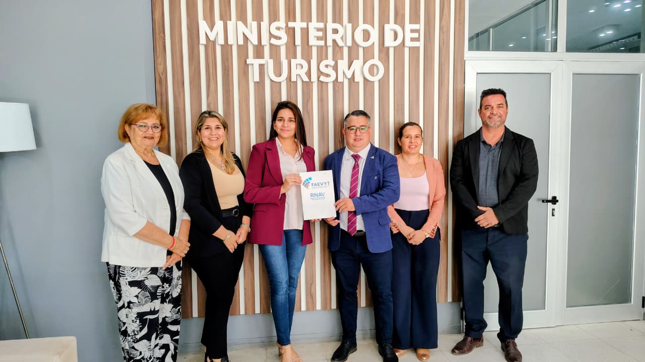 Se firmó un convenio de cooperación para fortalecer el trabajo con las agencias de viajes