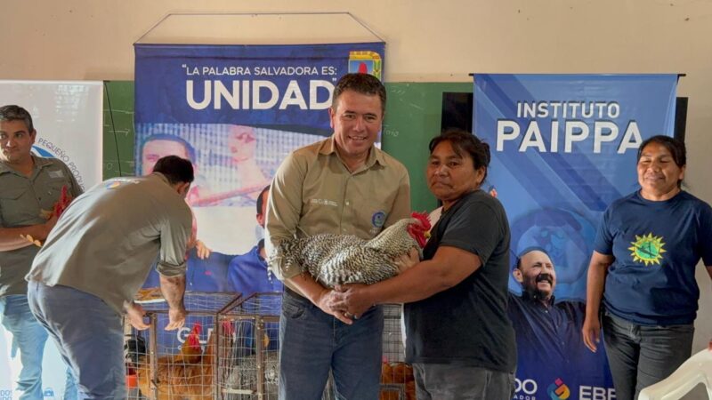 El Instituto PAIPPA entregó reproductores avícolas en la comunidad de Campo del Cielo
