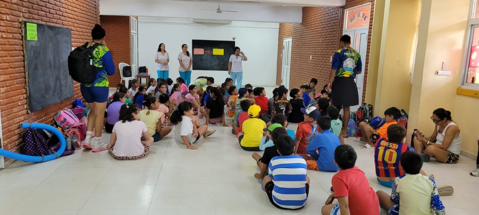 Diversión acompañada de aprendizaje continuo en las colonias de vacaciones