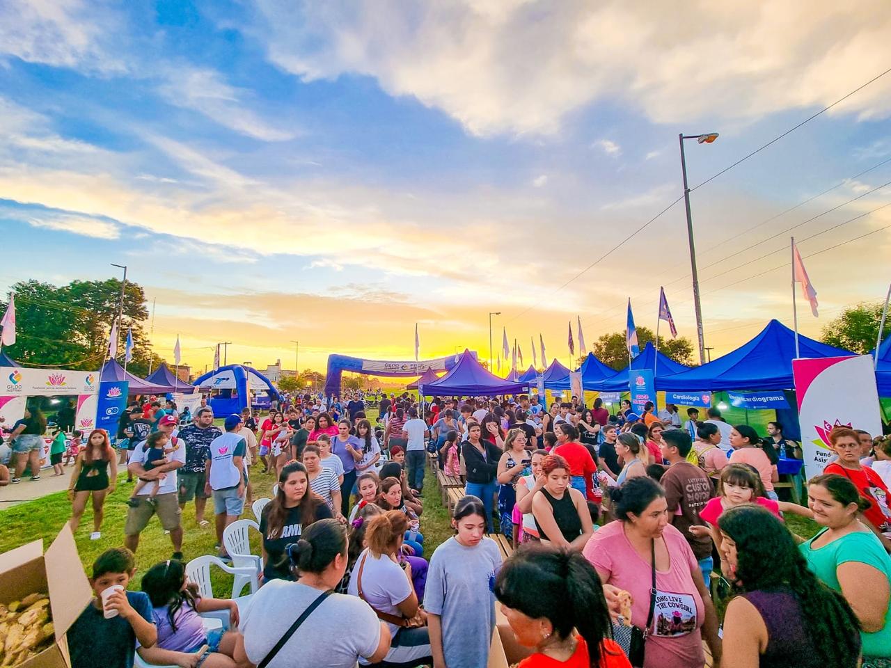 Con gran convocatoria, el operativo “Vuelta al cole” brindó atención integral en el barrio 7 de Mayo