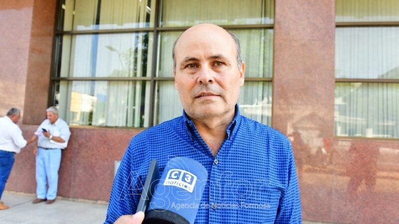 Realizan recambio de iluminación y limpieza de canales en Pozo del Tigre