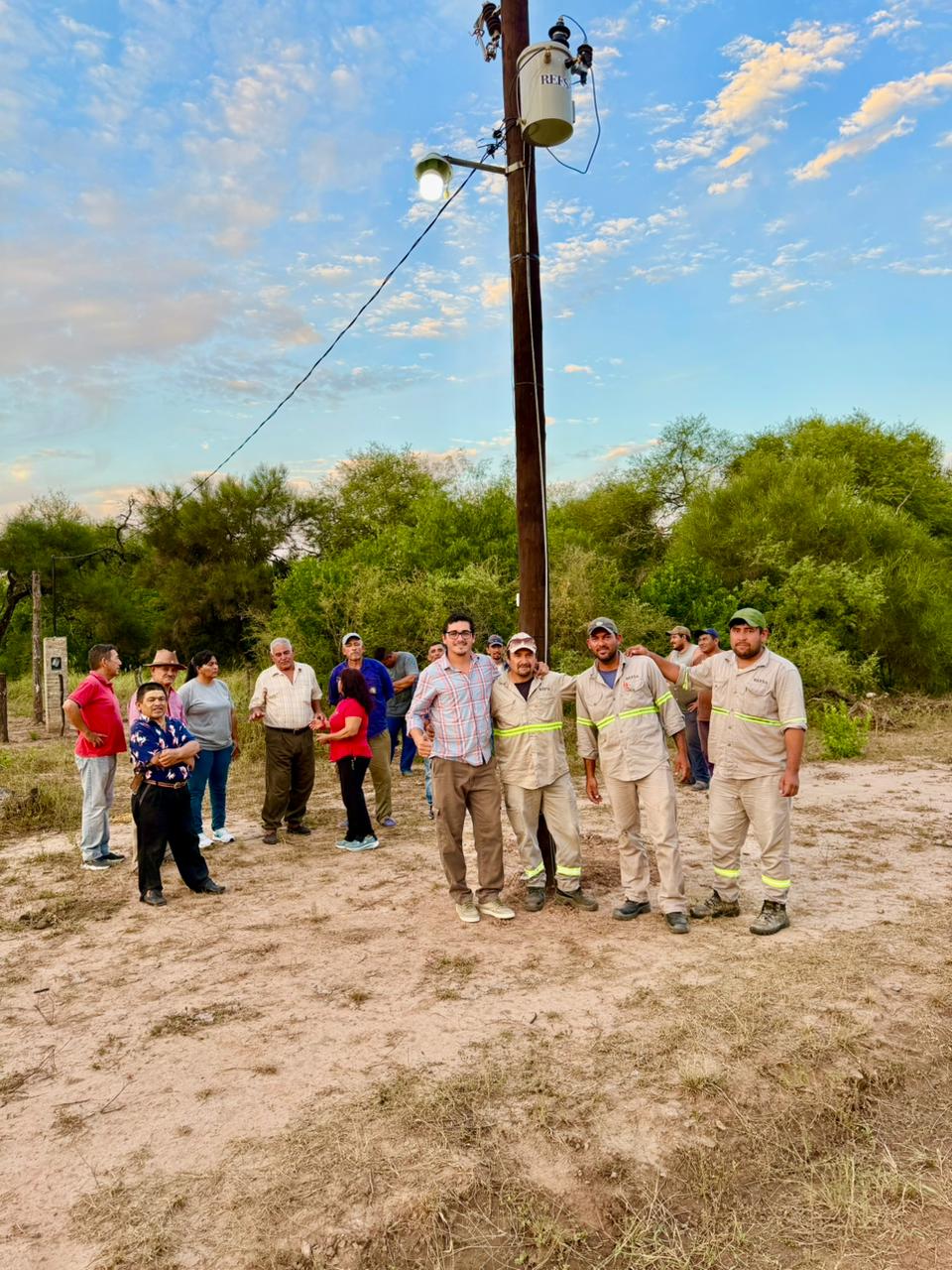 Llegó el tendido eléctrico a San Roque