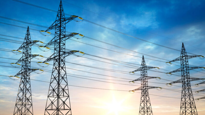 Insfrán reiteró su reclamo por obras energéticas trascendentales paralizadas por el Gobierno nacional