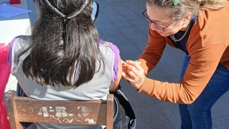 El centro de salud “Luis María Codda” acerca las vacunas a las escuelas en la Semana de la Vacunación en las Américas