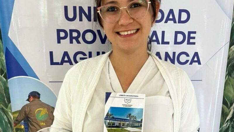 Nuevos graduados en la Universidad Provincial de Laguna Blanca