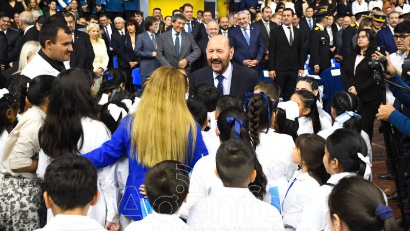 Insfrán: “Con el compromiso de un pueblo que crece unido, seguimos caminando hacia el futuro”