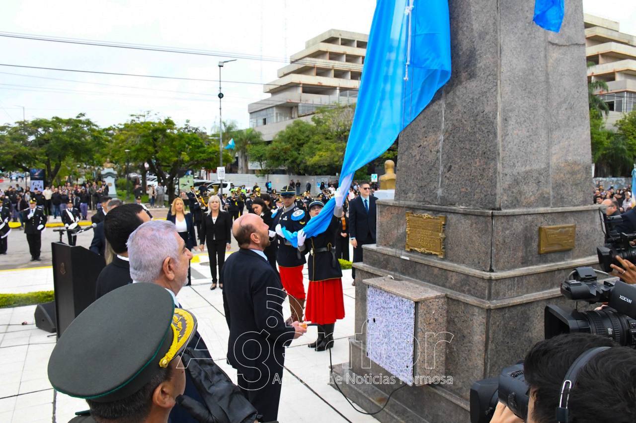 El gobernador Insfrán presidió el acto por el 147º aniversario de la fundación de Formosa