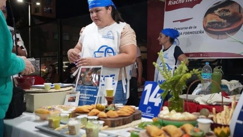 El Mercado Comunitario de Emprendedores presenta su Especial Patrio con el Concurso de la Empanada