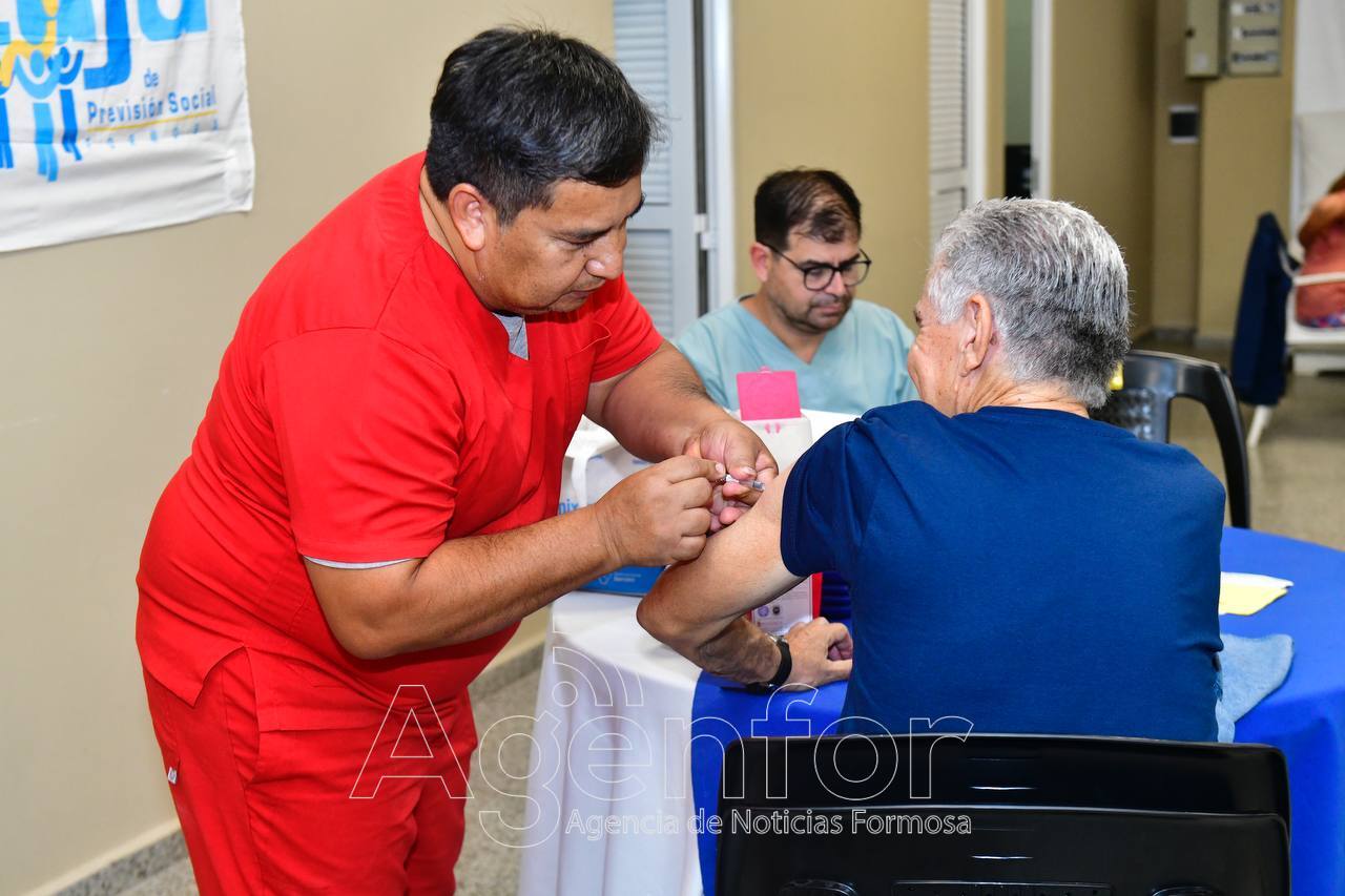 El Gobierno de Formosa lleva la vacunación a centros de jubilados, retirados y pensionados