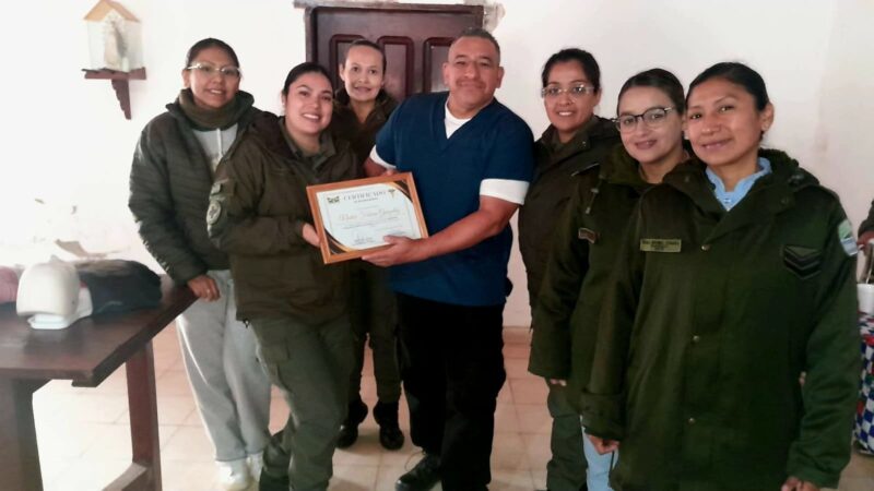 El Hospital Distrital de Las Lomitas ofreció un taller de RCP para el personal de la Gendarmería Nacional