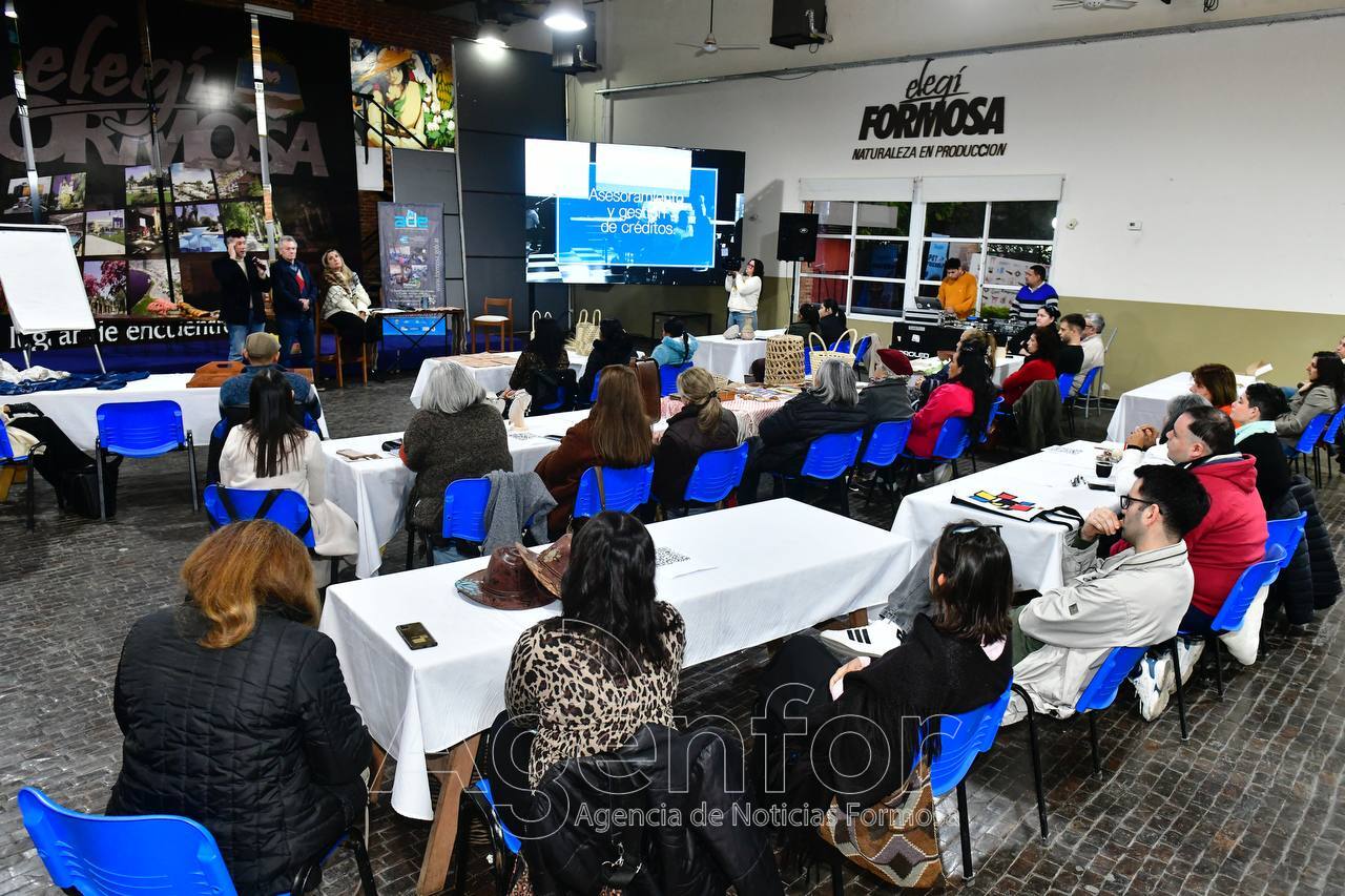 El conversatorio sobre “Marcas con Identidad” fue un éxito de convocatoria