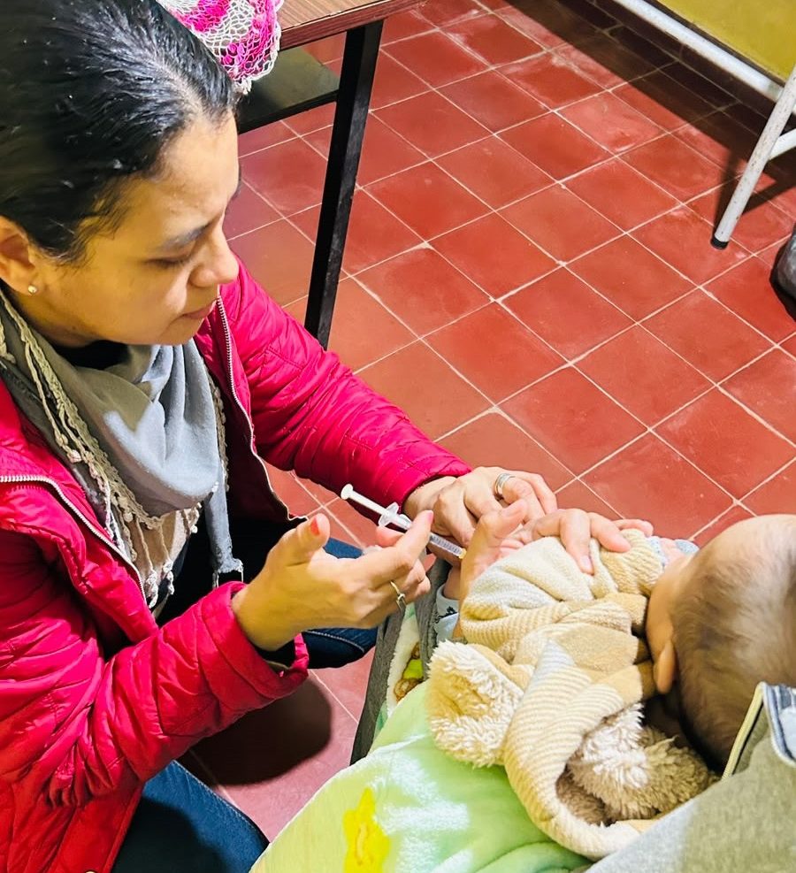 Vecinos de la colonia Km 100 fueron beneficiados con una nueva jornada de servicios de salud gratuitos