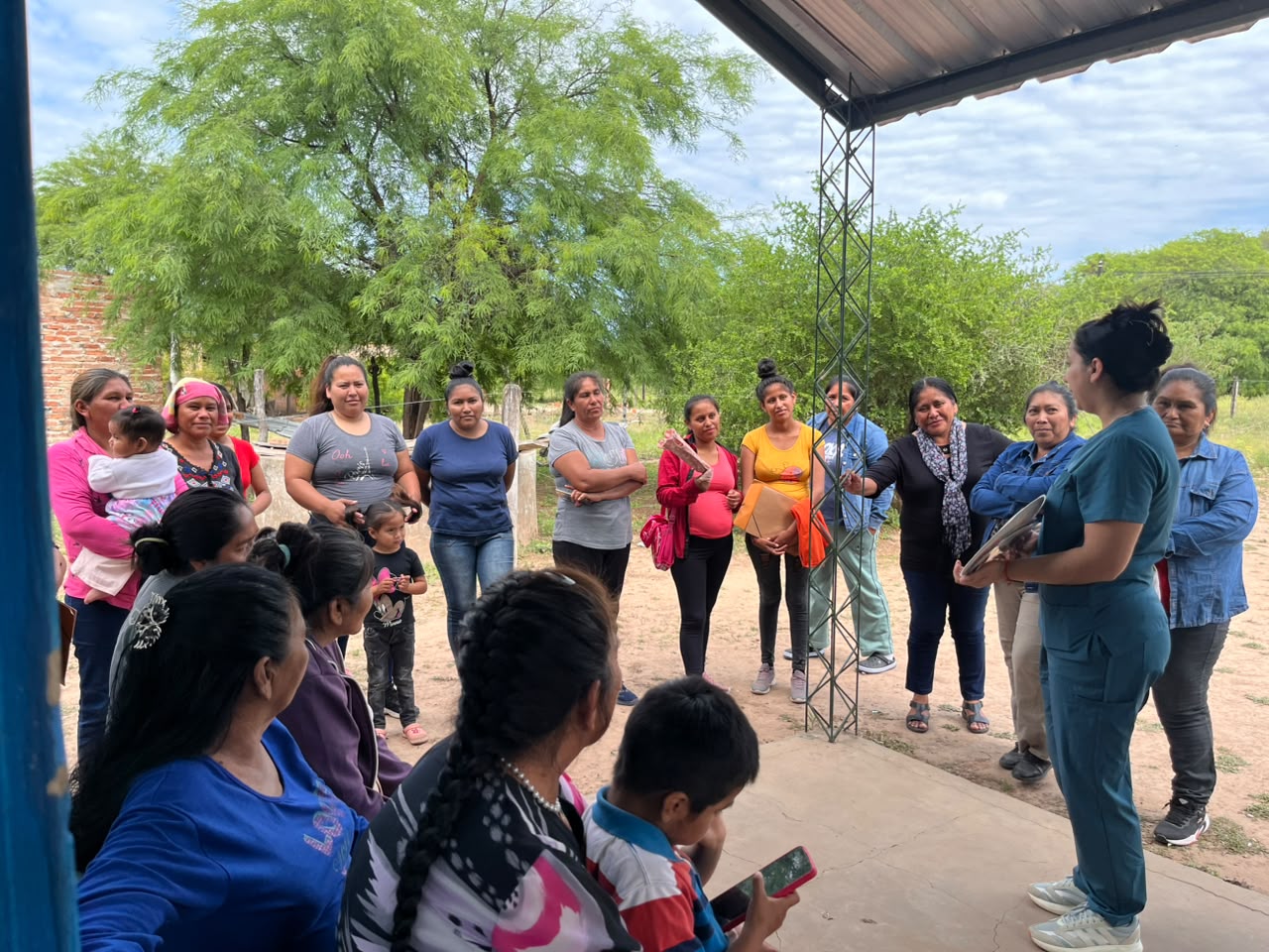 En las colonias San Carlos y Riacho de Oro se desarrolló una nueva actividad de “Mujeres Cuidando Mujeres”