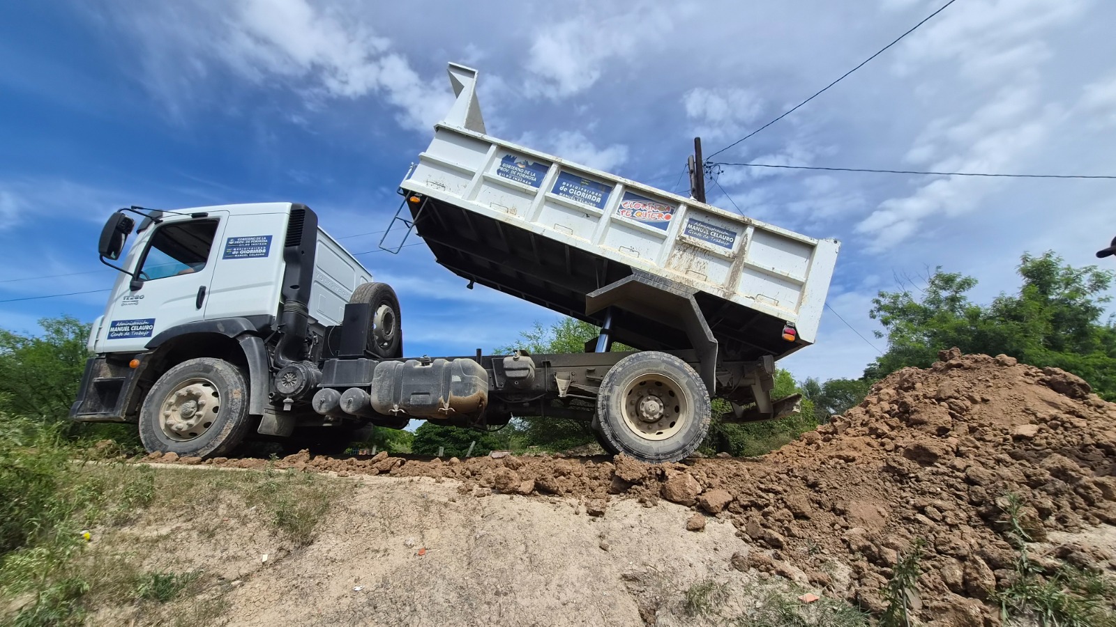 La DPV y la Municipalidad de Clorinda continúan trabajando en las defensas contra inundaciones